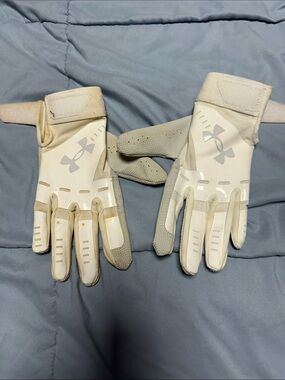 Under Armour White and Beige Baseball Batting Gloves